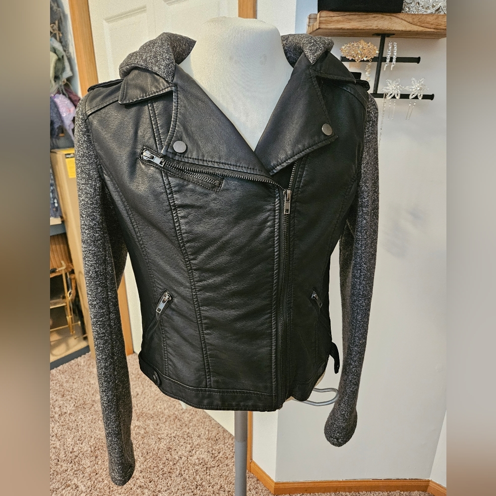 Women's Hooded Jacket, Black and Grey, Xhilaration, size M